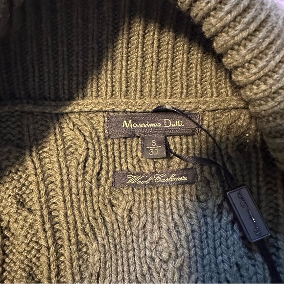 Massimo Dutti knitted button front cardigan. Belted with pockets. Size S - Picture 6 of 6